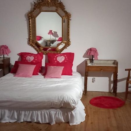 Les Demeures De La Laigne Bed & Breakfast Allas-Bocage Екстериор снимка