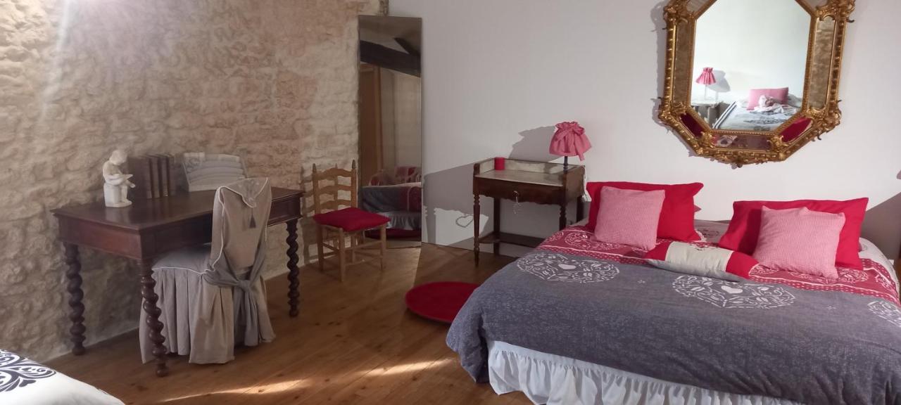 Les Demeures De La Laigne Bed & Breakfast Allas-Bocage Екстериор снимка